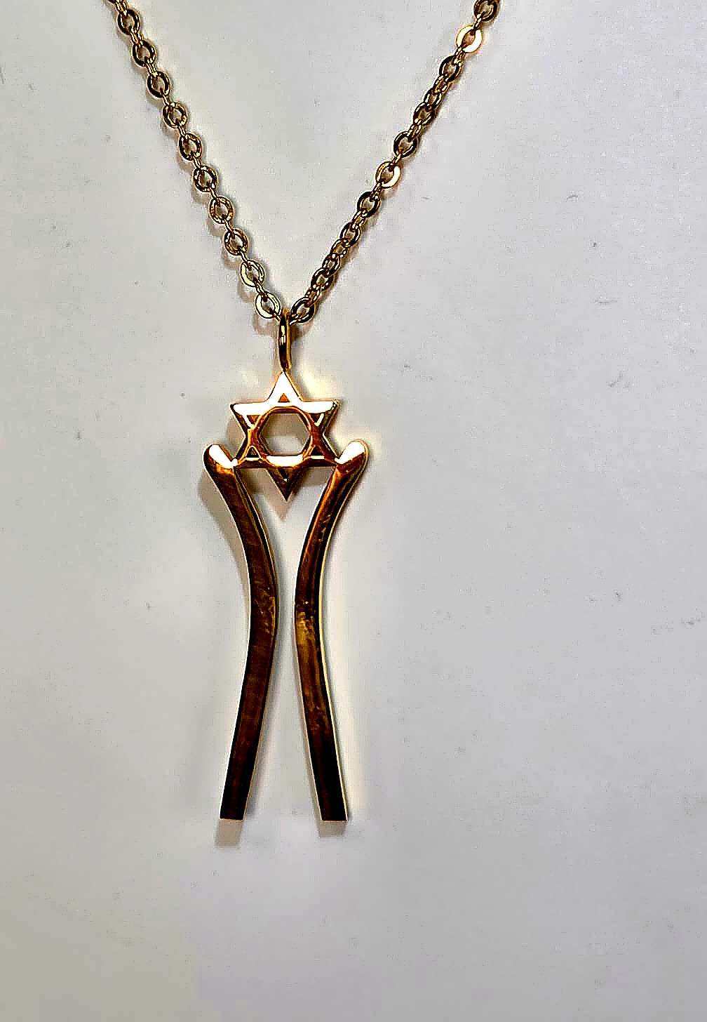 Star Dancer Pendant — 10K Gold